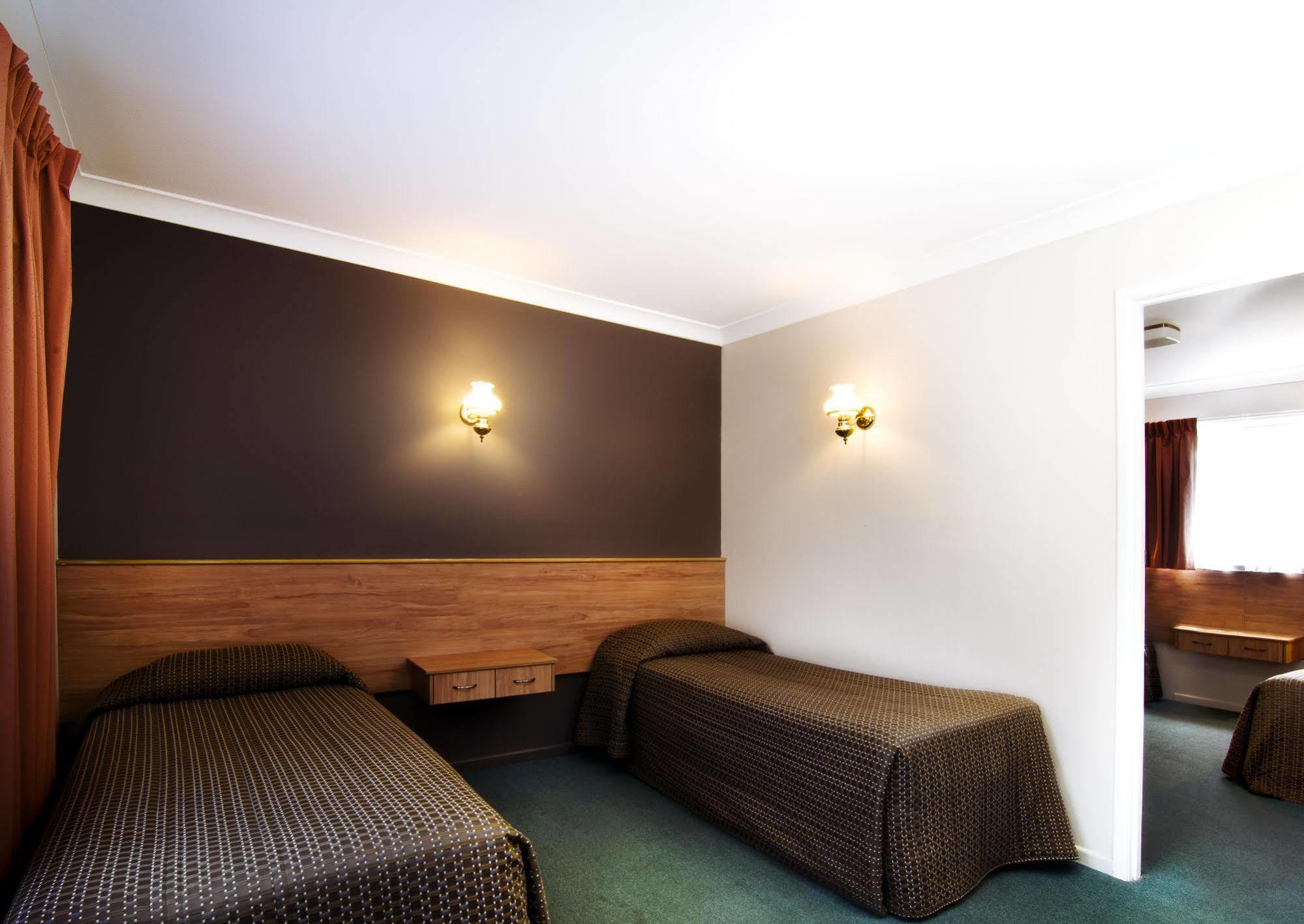 Riviera On Ruthven Motel Toowoomba Kültér fotó