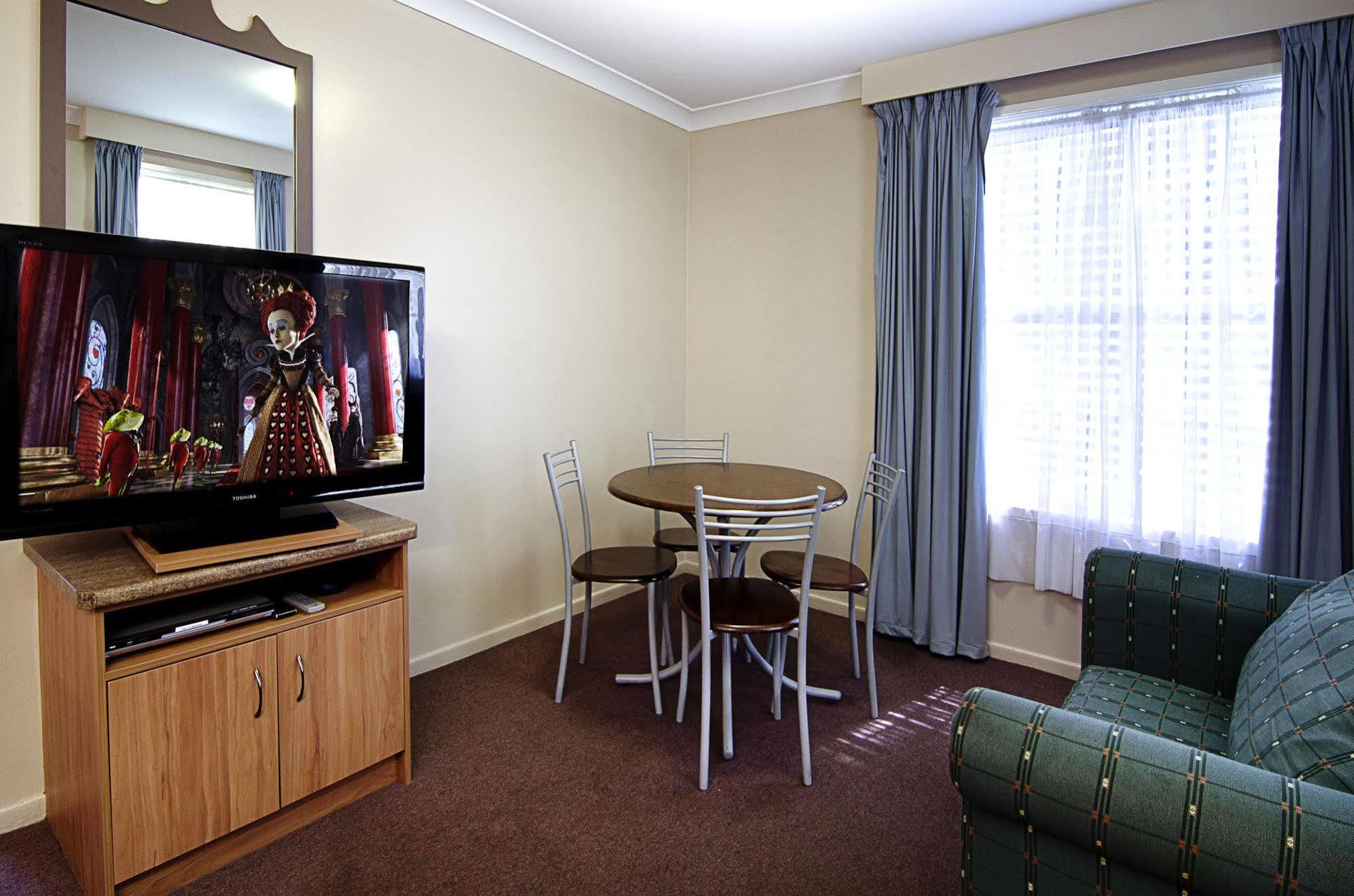 Riviera On Ruthven Motel Toowoomba Kültér fotó