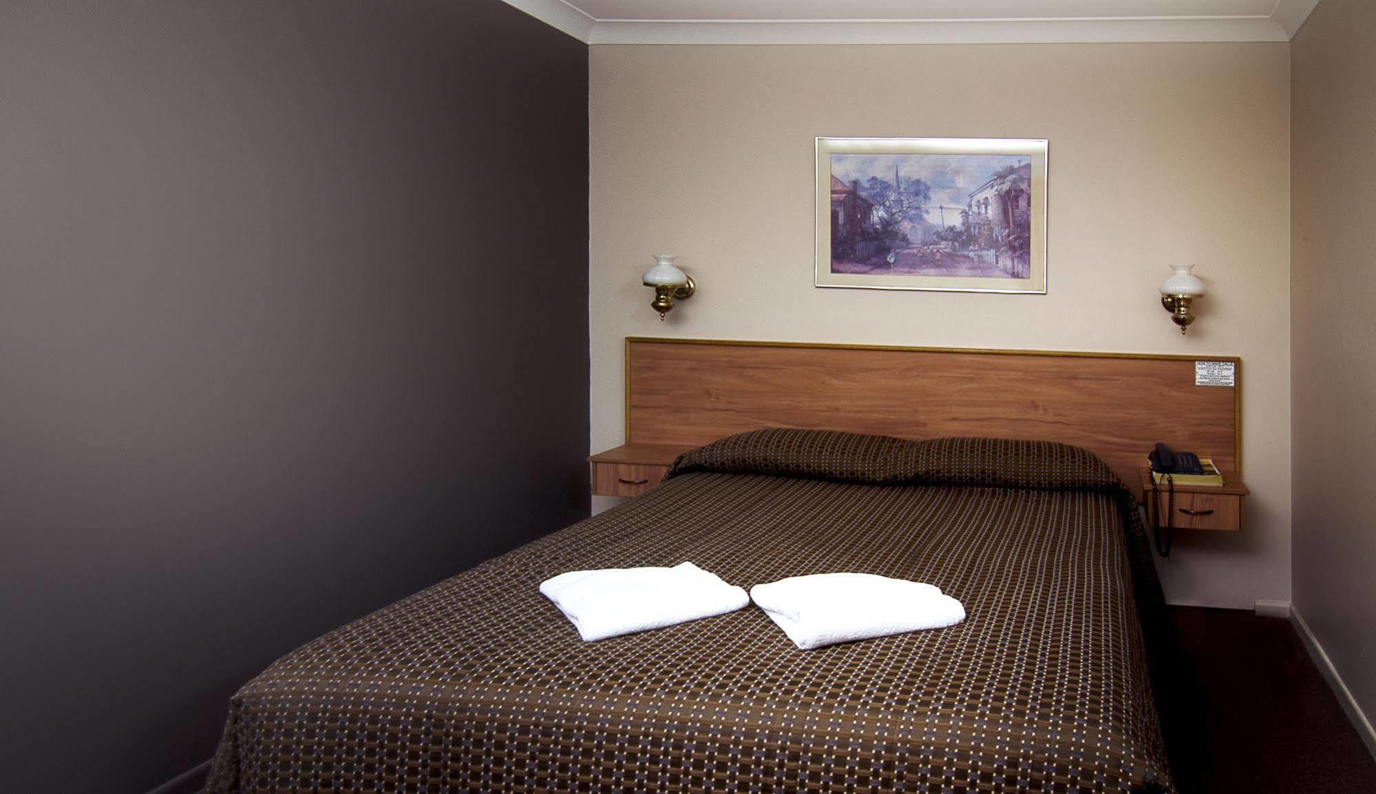 Riviera On Ruthven Motel Toowoomba Kültér fotó