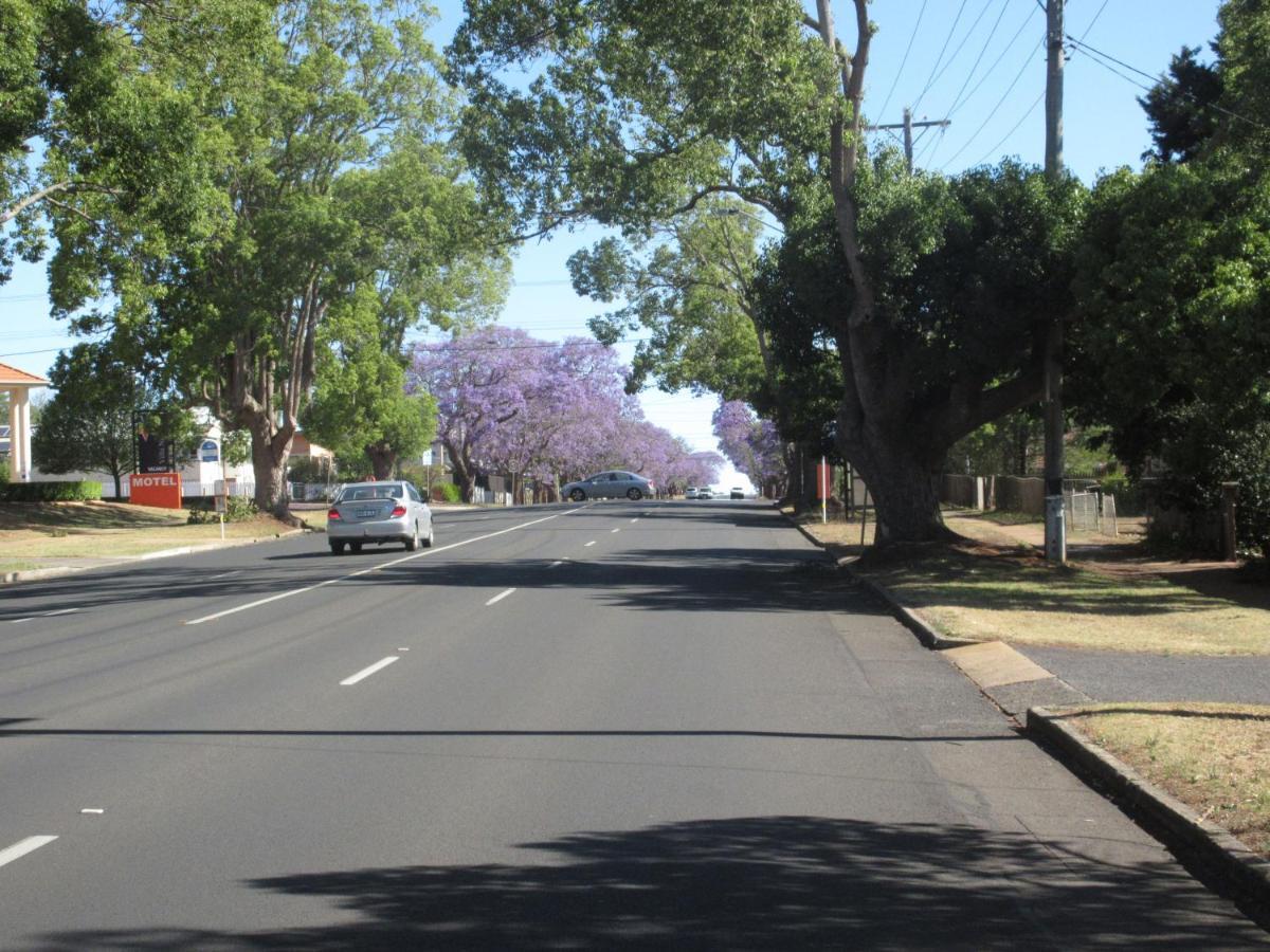 Riviera On Ruthven Motel Toowoomba Kültér fotó